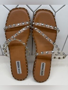 Steve Madden Women's Skyler Flat Sandal Clear Diamonds Size 9.5